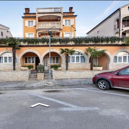ורסאר Sunny Adriatic Apartments Valentin מראה חיצוני תמונה